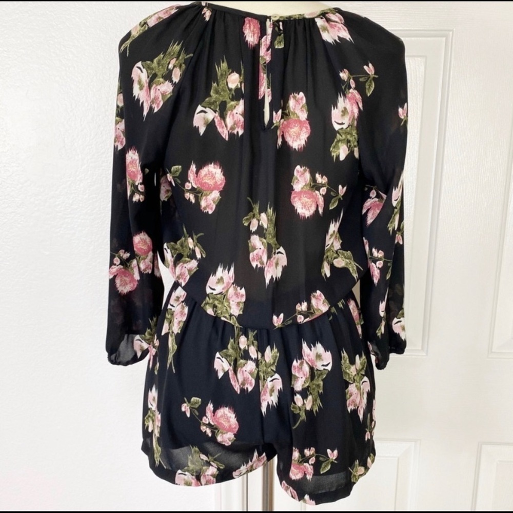 DR2 Floral Romper Black Size S - Picture 8 of 8